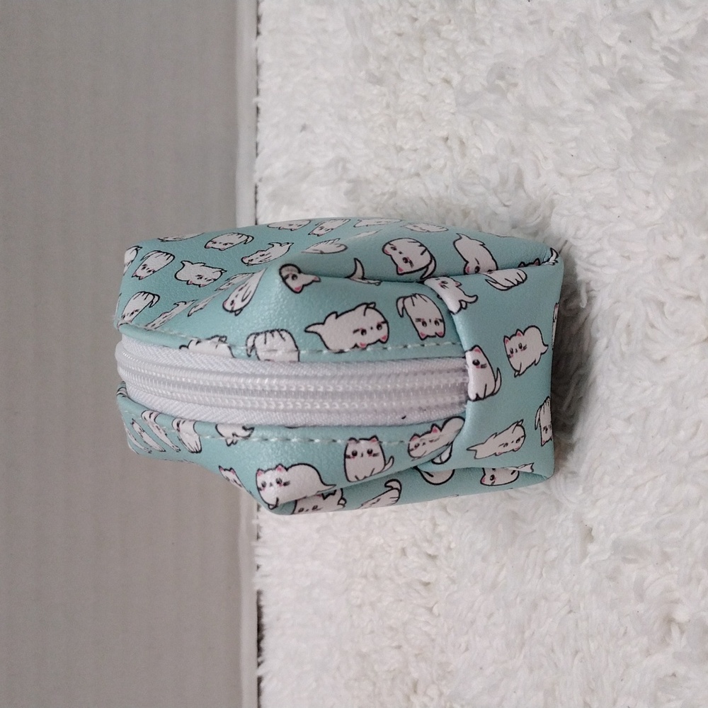 Animal Print Light Green Keychain Small Pouch - Picture 4 of 7